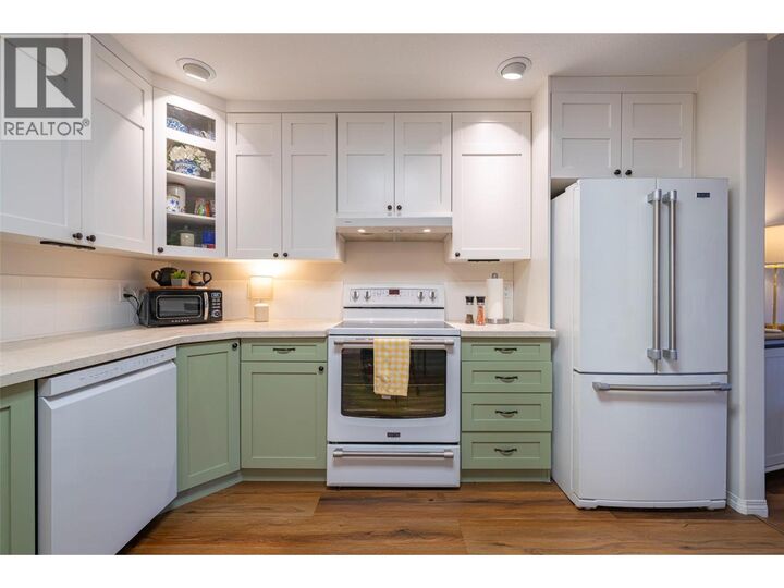 501 Kildonan Avenue 2 — photo 1