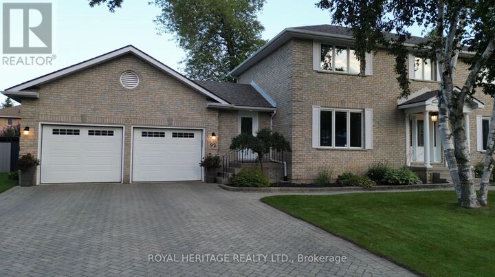 Property Photo: 92 Parkview Heights ON K8V 6P5