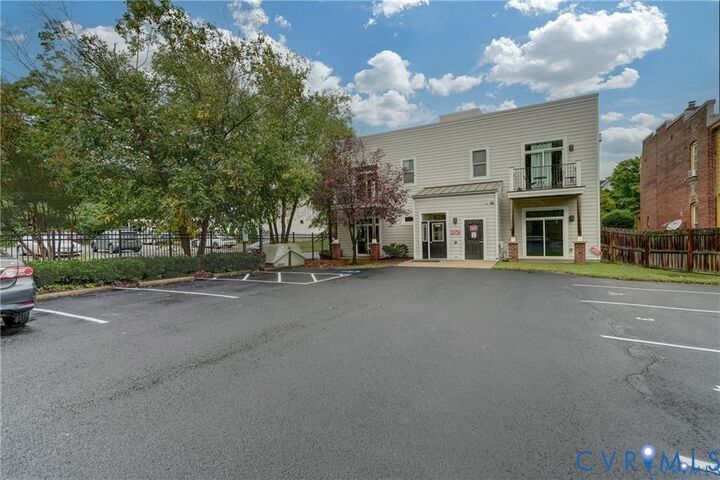 Property Photo:  1020 Porter Street 104  VA 23224 