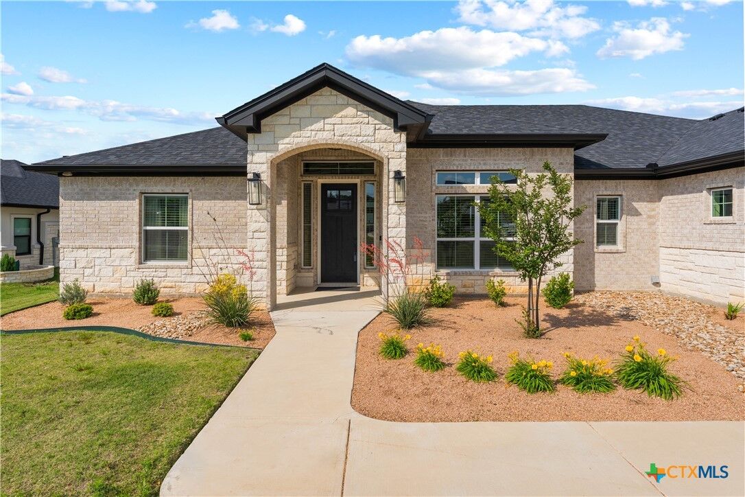 Property Photo:  1110 Northcross Drive  TX 76571 