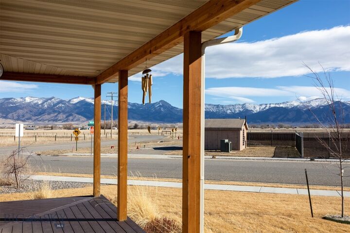 Property Photo:  1707 Roundup Boulevard  MT 59714 