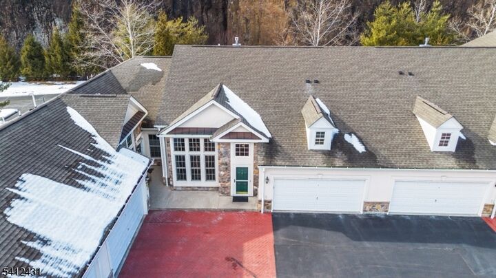 Property Photo:  7 Graphite Dr  NJ 07424 