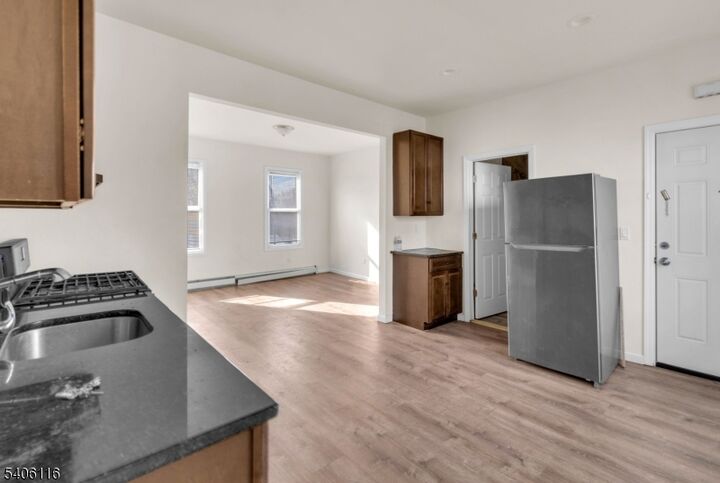 Property Photo:  3 May St 3R  NJ 07111 