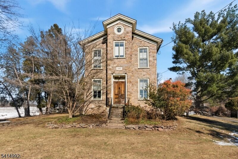 Property Photo:  1 Wilson Dr  NJ 08559 