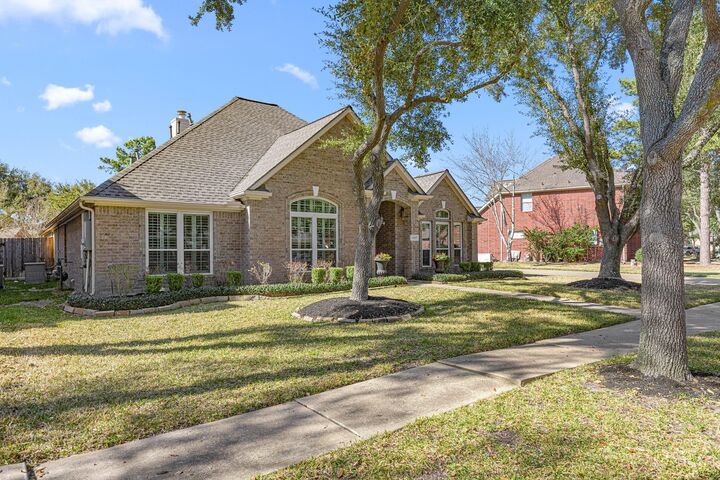 Property Photo:  11527 Aucuba Lane  TX 77095 
