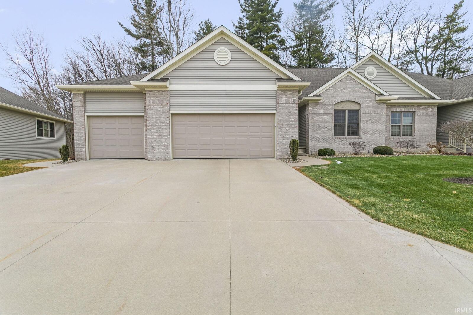 Property Photo:  247 River Park Drive  IN 46540 