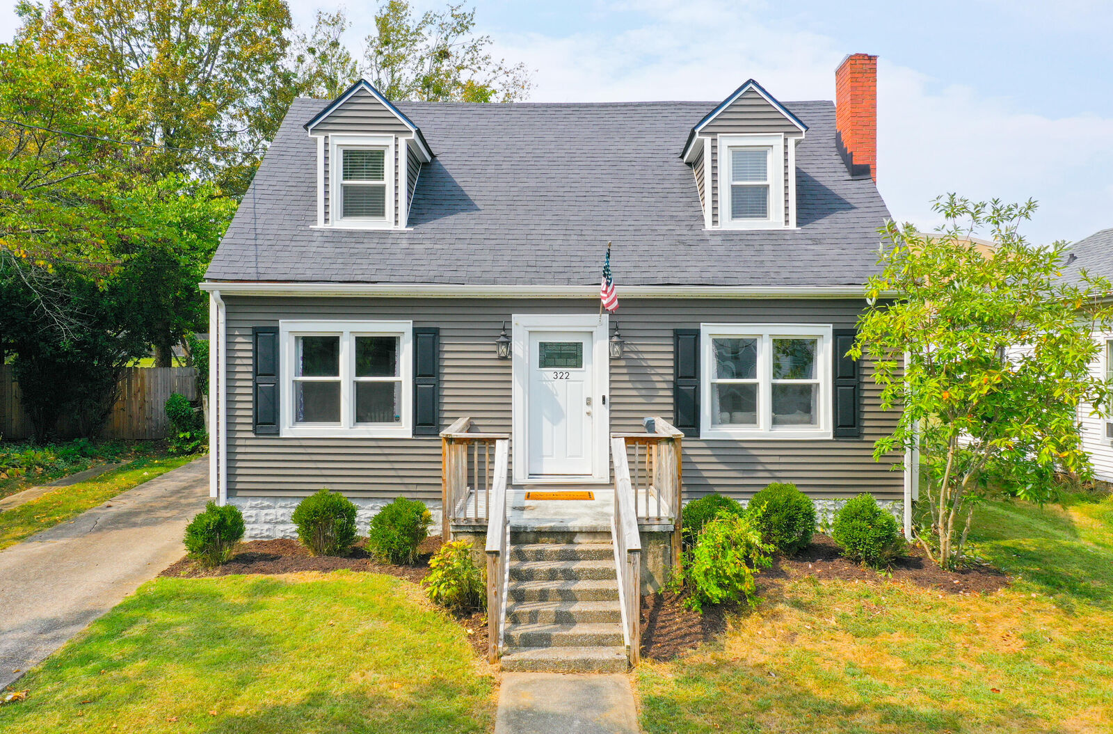 Property Photo: 322 S Burns Avenue KY 40391