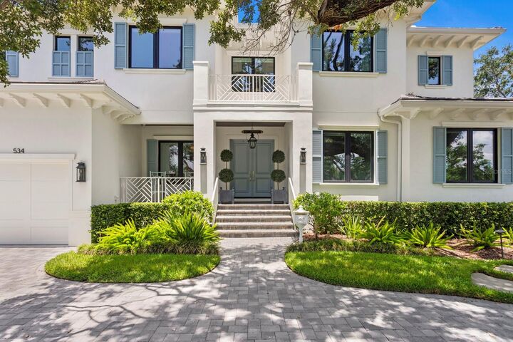 Property Photo: 534 Ladrone Avenue FL 33606