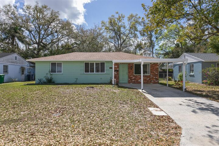 Property Photo:  1013 E Fern Street  FL 33604 