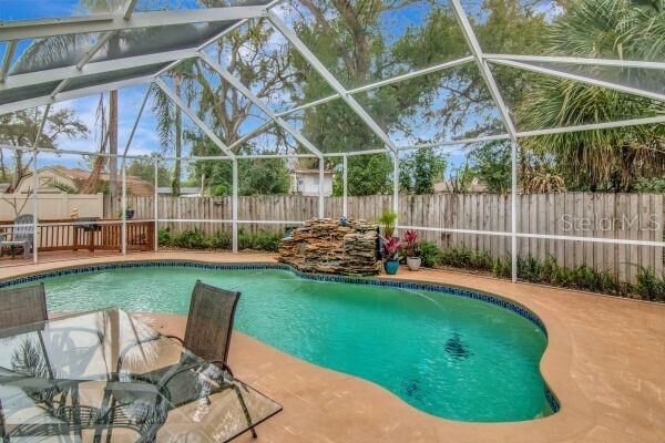 Property Photo:  10212 Newport Circle  FL 33612 