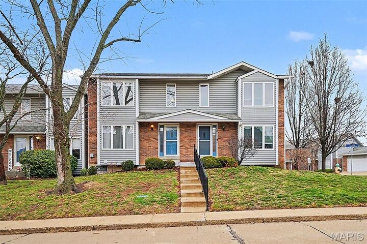 Property Photo:  202 King Drive B  MO 63303 