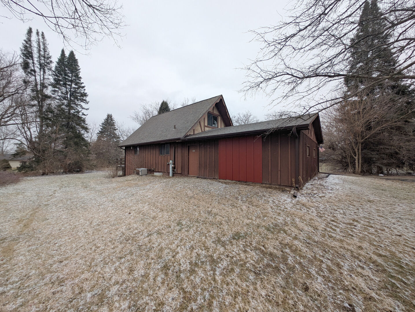 Property Photo:  404 Atlantic Drive NE  IL 61065 