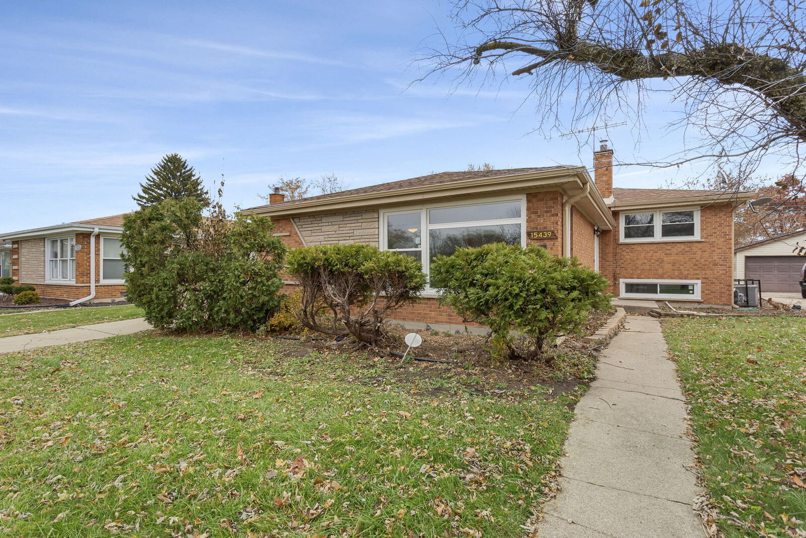 Property Photo:  15439 University Avenue  IL 60419 
