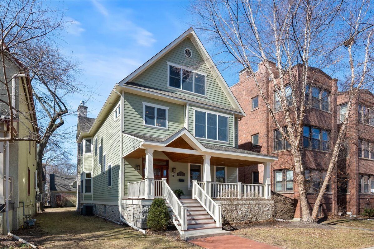 Property Photo:  1218 Elmwood Avenue  IL 60202 