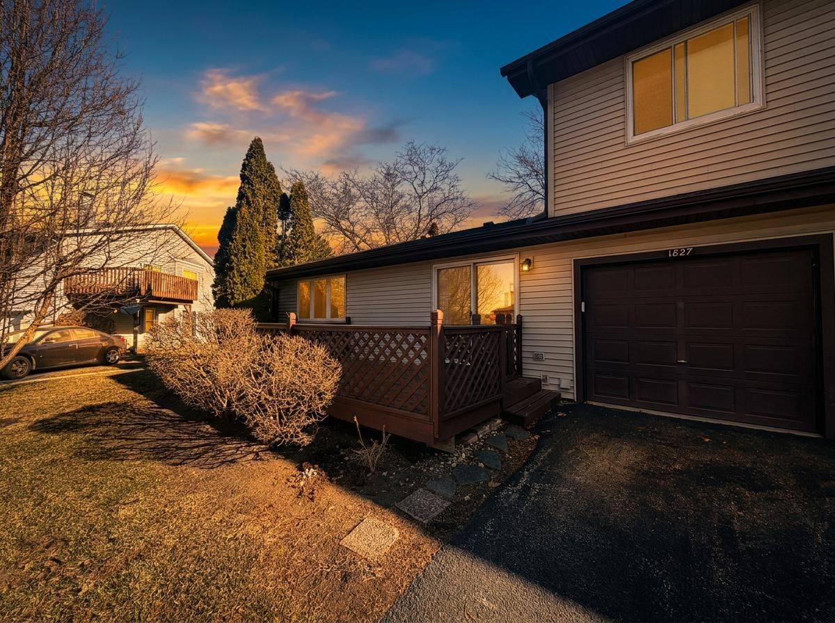 Property Photo:  1827 Kerrybrook Court 427  IL 60178 