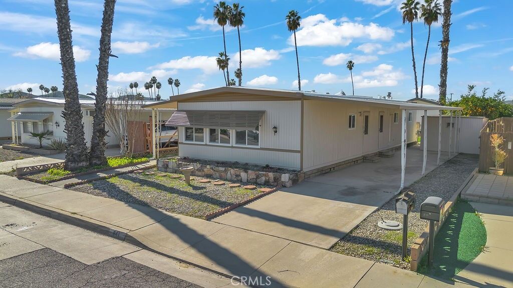 Property Photo:  841 S Lyon  CA 92543 