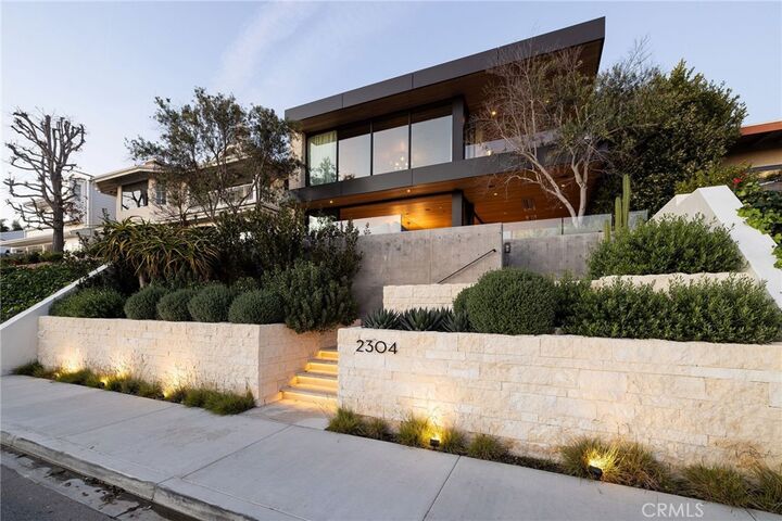 Property Photo:  2304 Cliff  CA 92663 