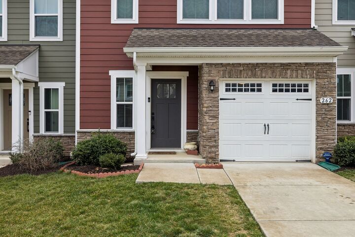 Property Photo:  262 Dartmoor Pl  TN 37072 