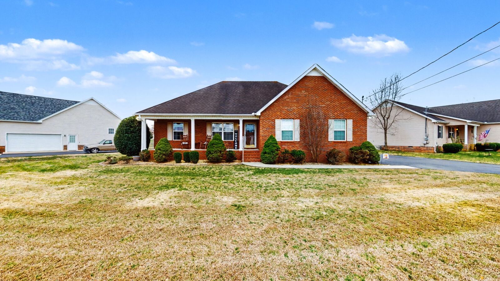 Property Photo:  205 Graydon St  TN 37160 
