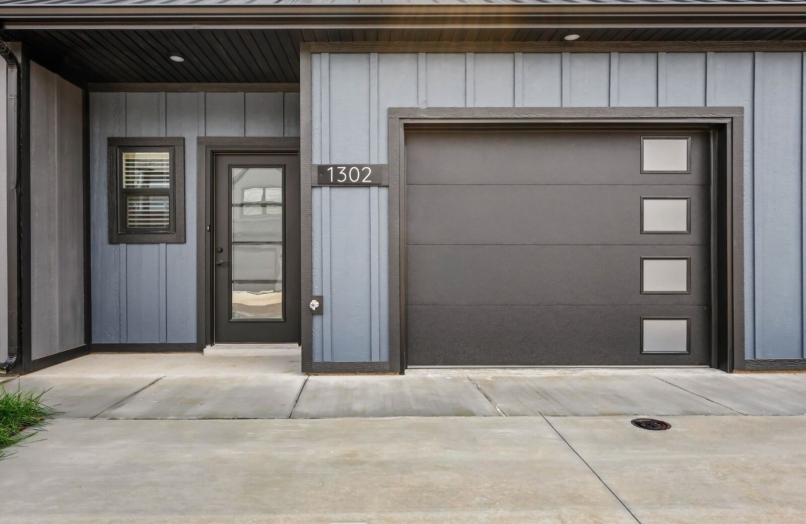 Property Photo:  1302 Jonathan Wade Circle  TN 37043 