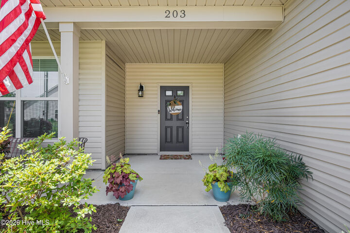 Property Photo:  203 Stackleather Place  NC 28460 