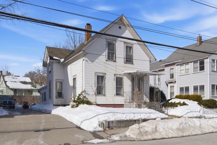 Property Photo:  25 N Spring Street  NH 03301 