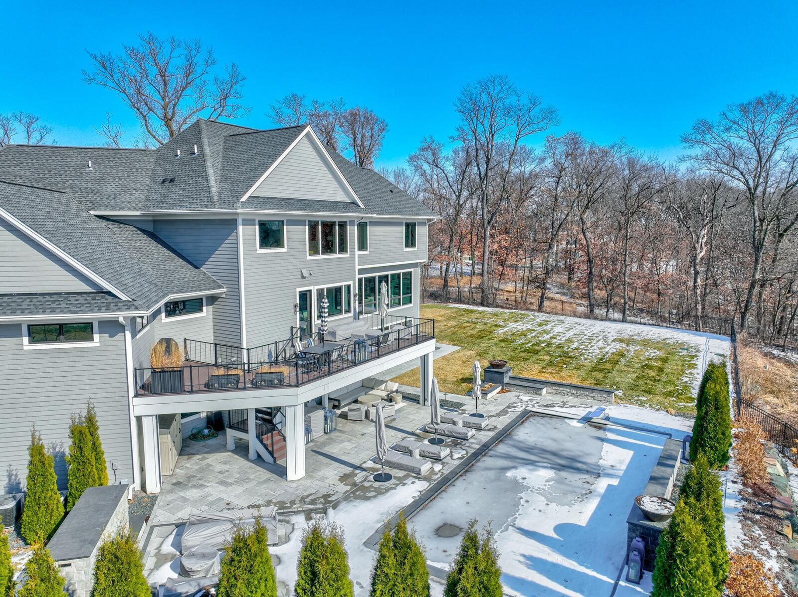 Property Photo:  21 Cherrywood Circle  MN 55127 