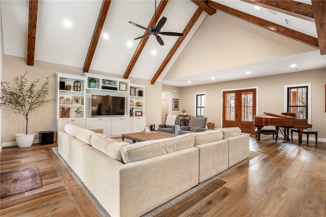 Property Photo: 18246 Luedecke Road AR 72734