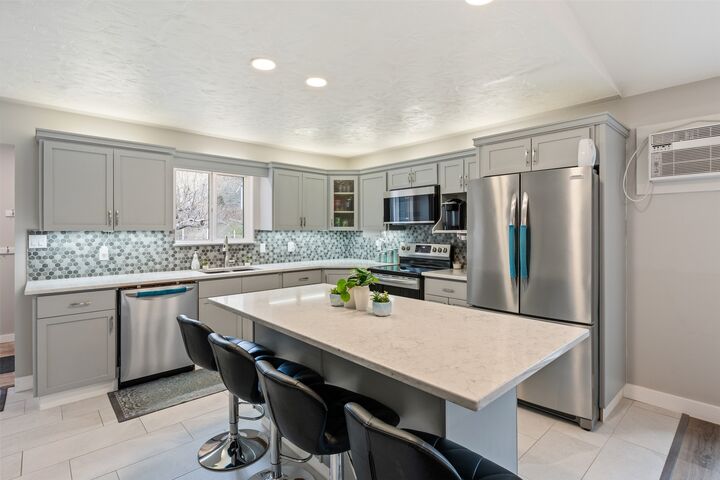 Property Photo: 2616 Middle Bench Road BC V0X 1N2