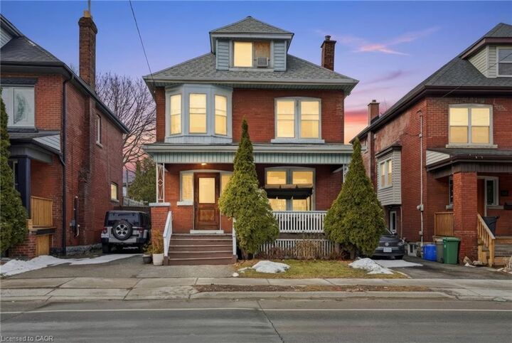 68 Gage Avenue S — photo 1