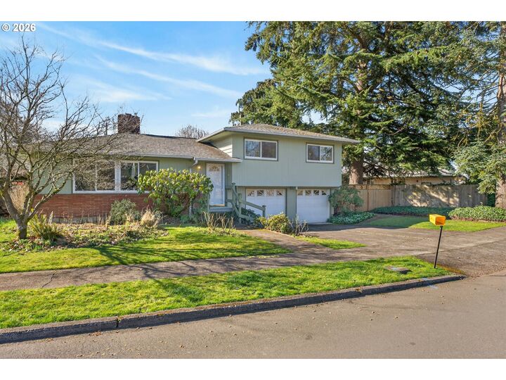 Property Photo: 4506 SE Adams St OR 97222