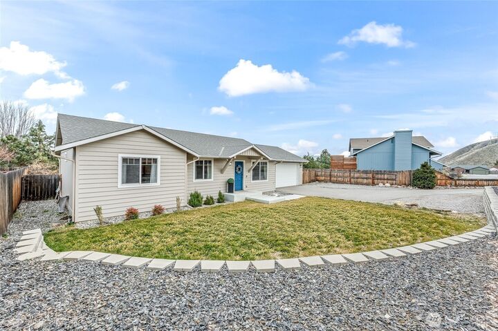 Property Photo:  2059  Lasso Drive  WA 98801 