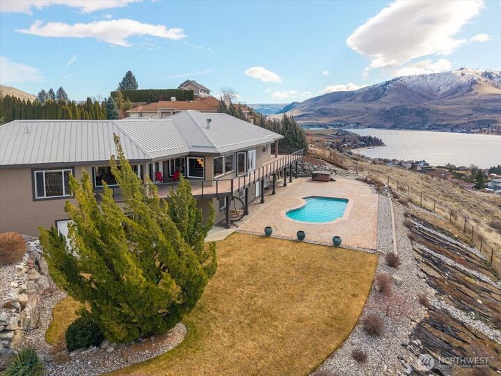Property Photo:  333  Highpoint Place  WA 98816 