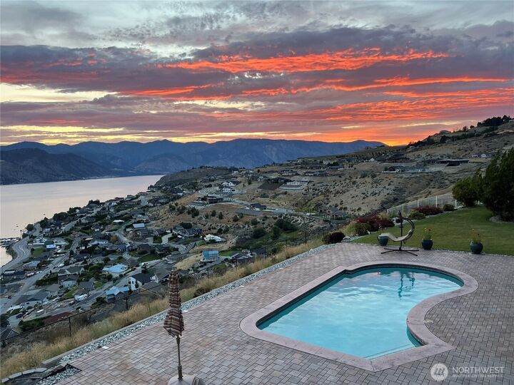 Property Photo: 333 Highpoint Place WA 98816
