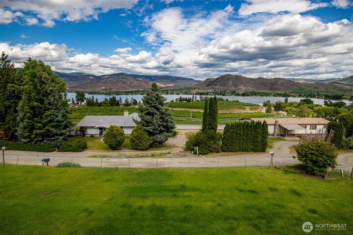 Property Photo:  9 C  Rose Street  WA 98844 
