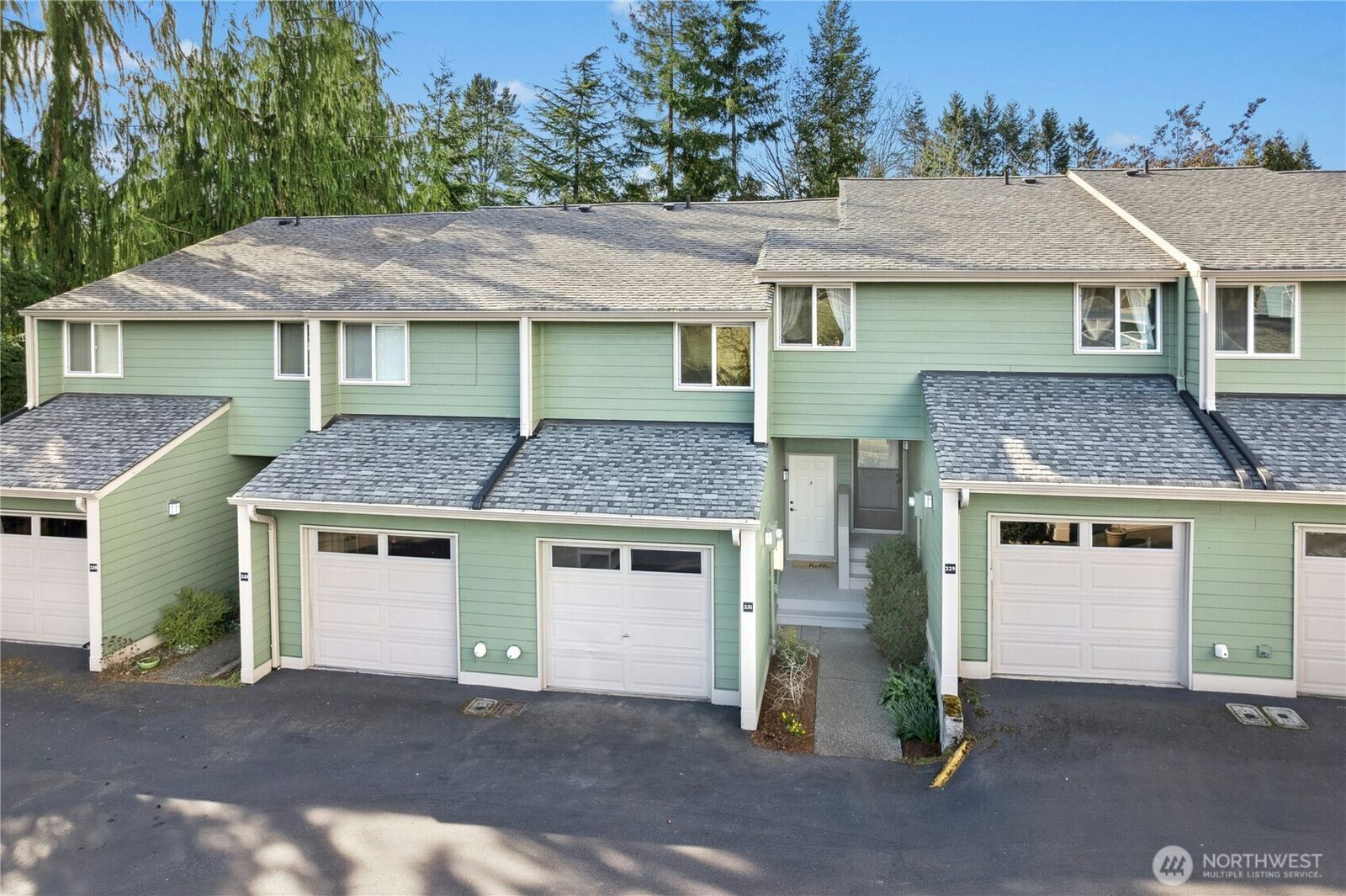 Property Photo:  231 NW Shepard Way  WA 98110 