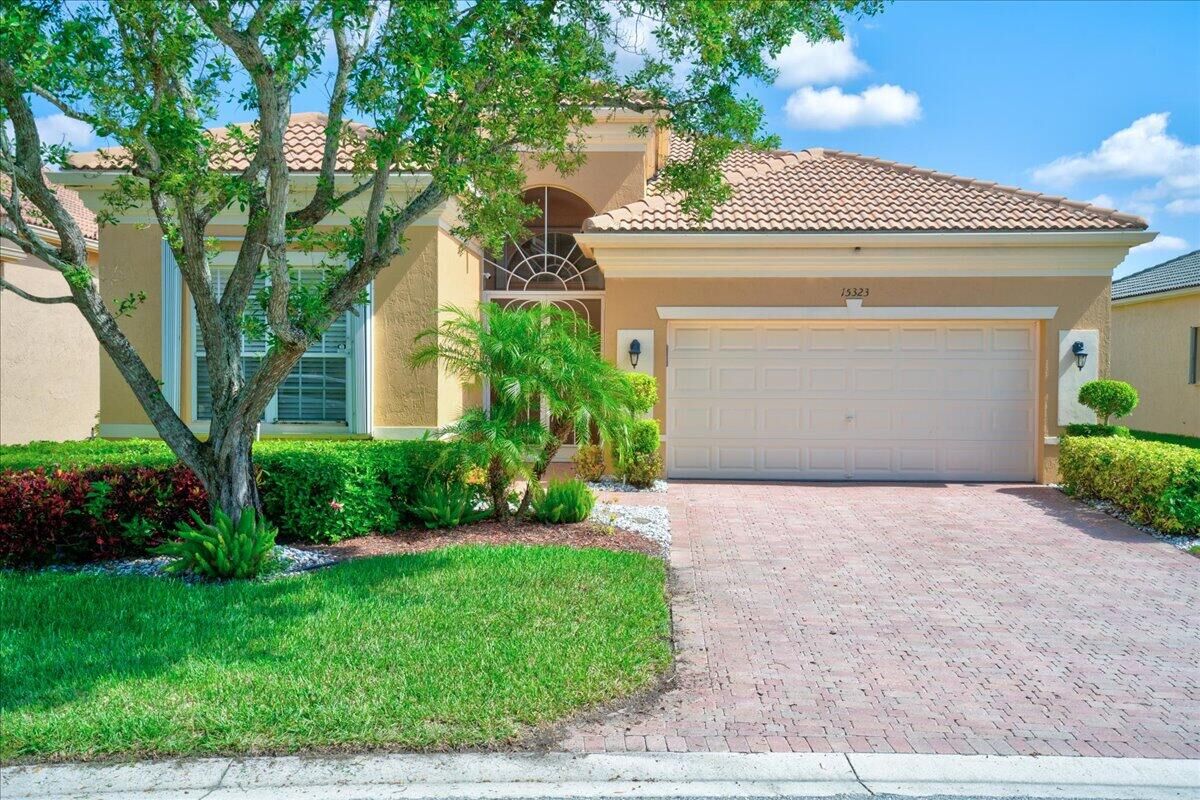 Property Photo: 15323 Fiorenza Circle FL 33446