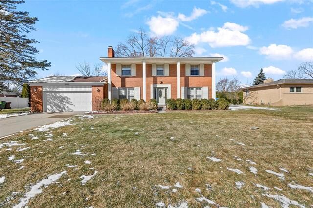 Property Photo:  53165 Franklin Drive  MI 48316 