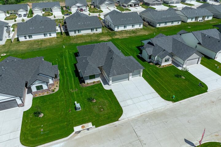 Property Photo:  508 E Elmwood St  KS 67147 