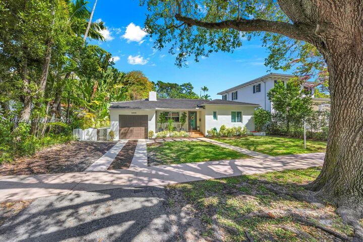 Property Photo:  1005 Columbus Blvd  FL 33134 