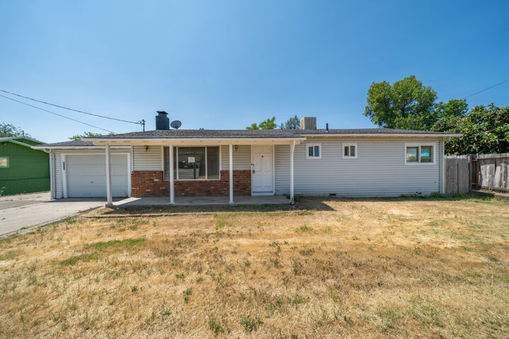 Property Photo:  852 Lake Boulevard  CA 96003 