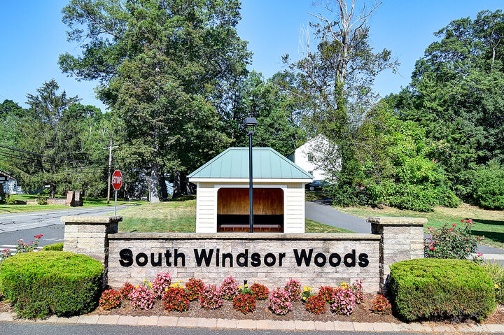 Property Photo:  15 Pepin Place 15  CT 06074 