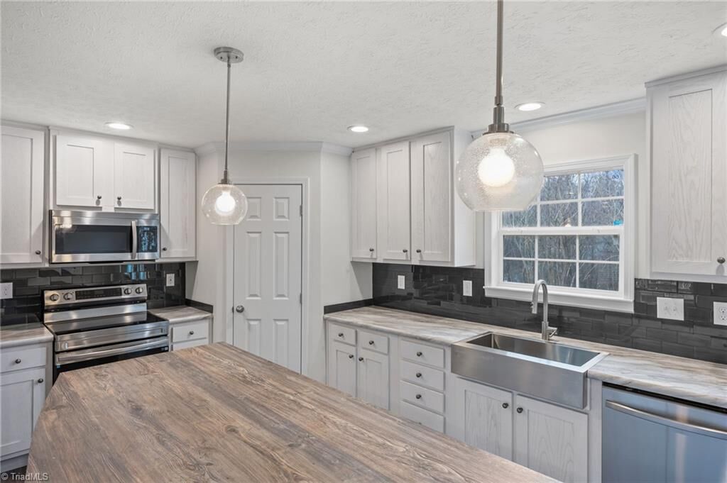 Property Photo: 158 Christie Lane NC 27295