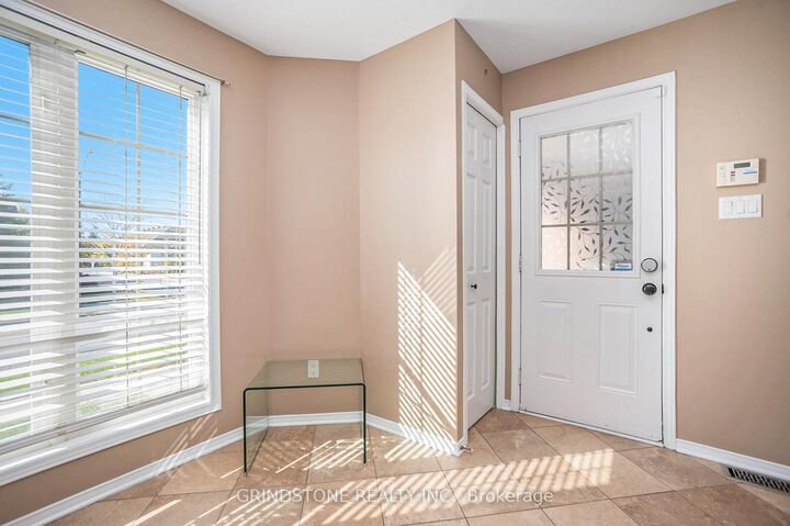 Property Photo:  904 Longfields Drive  ON K2J 5K6 