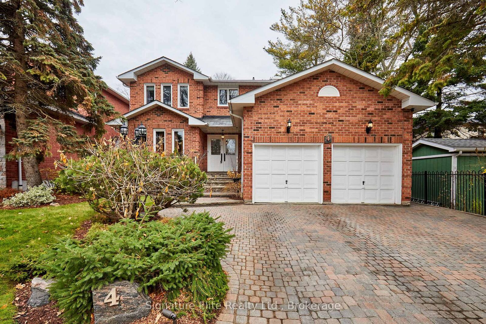 Property Photo: 4 Camor Court ON M1C 4V5