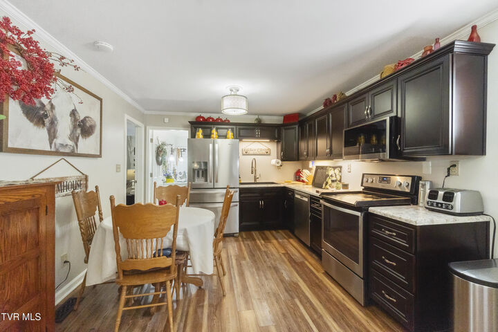 Property Photo:  2074 West Pines Road  TN 37616 