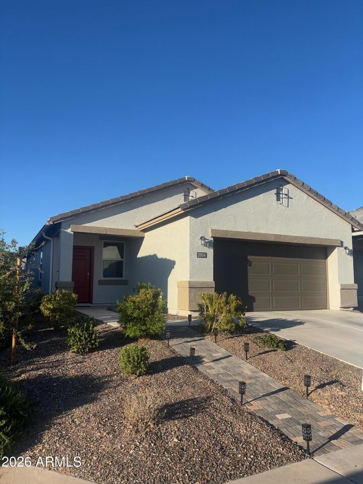 Property Photo:  2004 W Sandoval Avenue  AZ 85120 