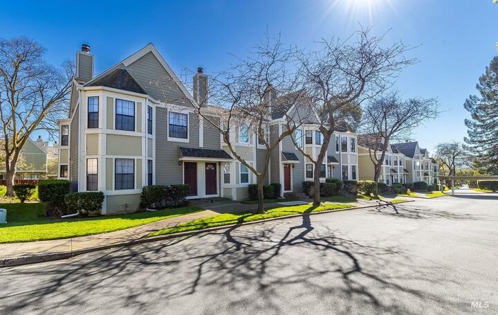 Property Photo:  720 Military Street  CA 94510 