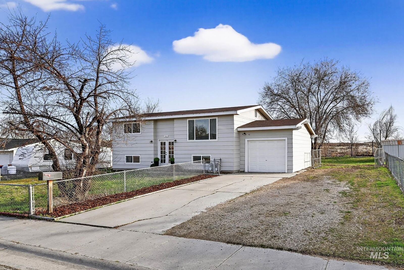 Property Photo:  10001 W Fox Brush Dr  ID 83709 