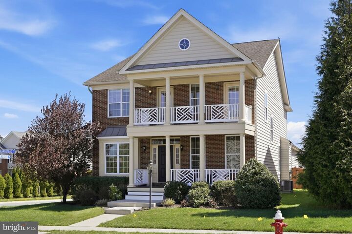 Property Photo:  22951 Weybridge Square  VA 20148 